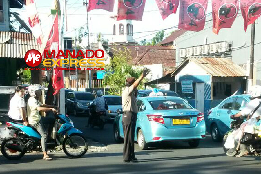 Polsek Tikala Urai Kemacetan